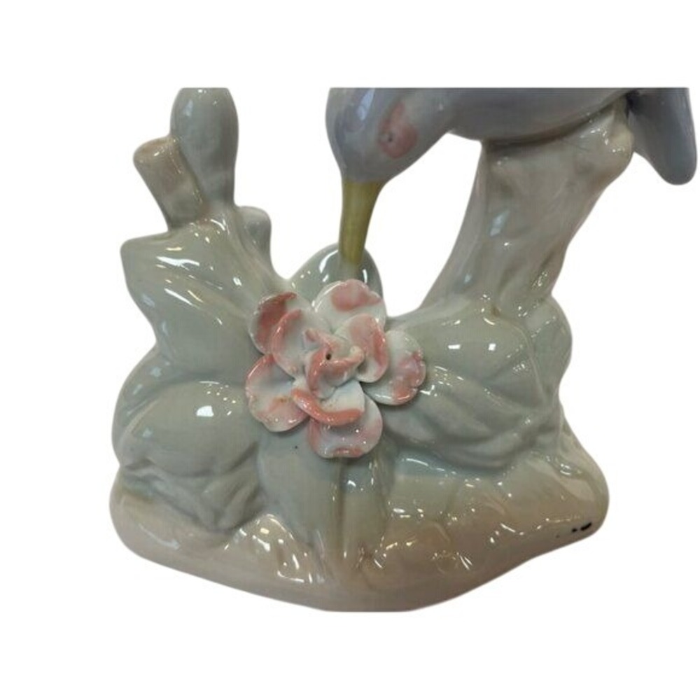Hummingbird Drinking From Flowers Ceramic Figurine Gaylord? Vintage Hand Painted - Picture 2 of 5